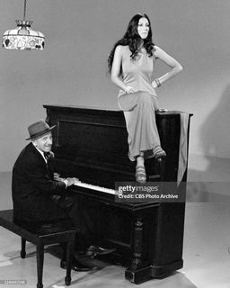 Cher feet photo thumbnail
