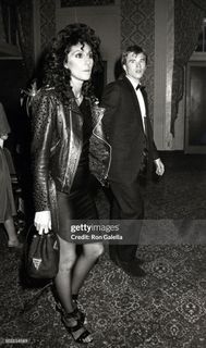Cher feet photo thumbnail