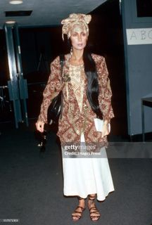 Cher feet photo thumbnail
