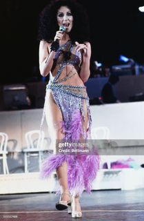 Cher feet photo thumbnail