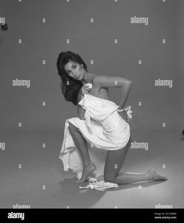Cher feet photo thumbnail