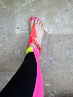 Cher feet photo thumbnail