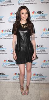 Cher Lloyd feet photo thumbnail