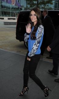 Cher Lloyd feet photo thumbnail