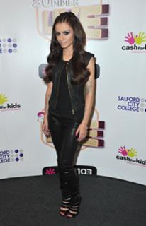 Cher Lloyd feet photo thumbnail