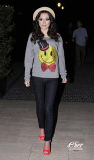 Cher Lloyd feet photo thumbnail