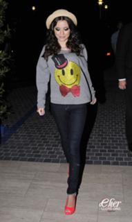 Cher Lloyd feet photo thumbnail