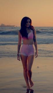 Cher Lloyd feet photo thumbnail