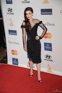 Cher Lloyd feet photo thumbnail