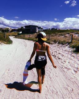 Cheree Crowley feet photo thumbnail