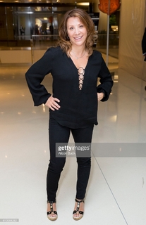 Cheri Oteri feet photo thumbnail