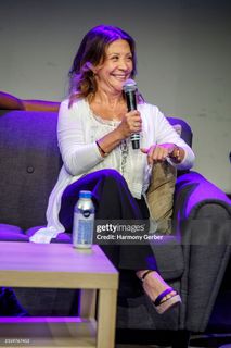 Cheri Oteri feet photo 3