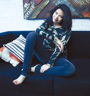 Cherie Chung feet photo 3