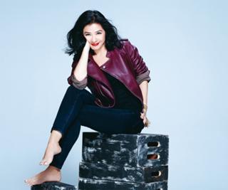 Cherie Chung feet photo 16