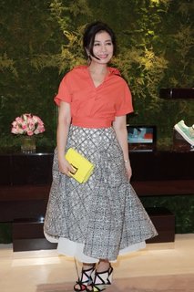 Cherie Chung feet photo 12