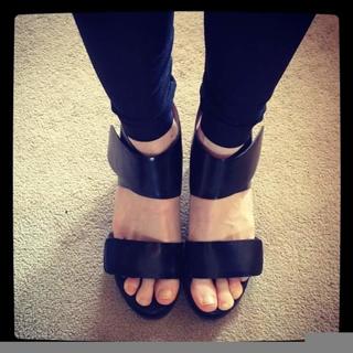 Cherry Healey feet photo 3
