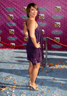 Cheryl Burke feet photo thumbnail