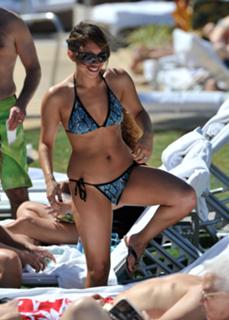 Cheryl Burke feet photo thumbnail