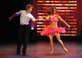 Cheryl Burke feet photo thumbnail