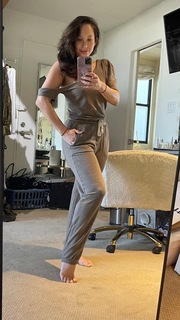 Cheryl Burke feet photo thumbnail