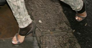 Cheryl feet photo thumbnail