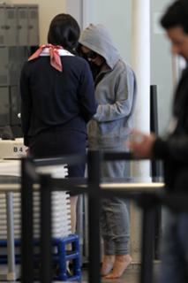 Cheryl feet photo thumbnail