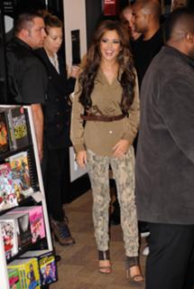 Cheryl feet photo thumbnail