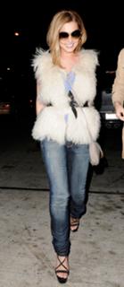 Cheryl feet photo thumbnail