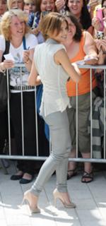 Cheryl feet photo thumbnail