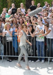 Cheryl feet photo thumbnail