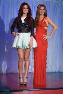 Cheryl feet photo thumbnail