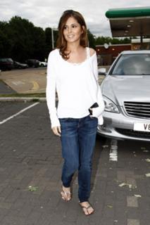 Cheryl feet photo thumbnail