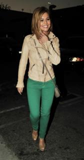 Cheryl feet photo thumbnail