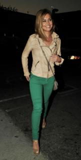 Cheryl feet photo thumbnail