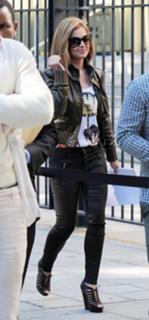 Cheryl feet photo thumbnail