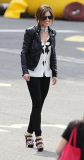 Cheryl feet photo thumbnail