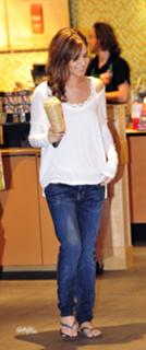 Cheryl feet photo thumbnail