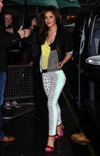 Cheryl feet photo thumbnail