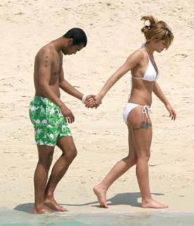 Cheryl feet photo thumbnail