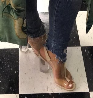 Cheryl Hickey feet photo 9