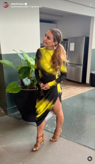 Cheryl Hickey feet photo 7