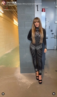 Cheryl Hickey feet photo 11