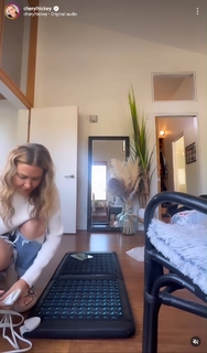 Cheryl Hickey feet photo 7