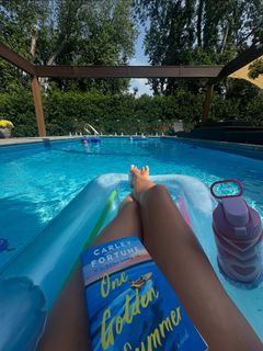 Cheryl Hickey feet photo 15