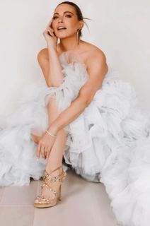 Cheryl Hickey feet photo 11