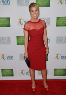Cheryl Hines feet photo thumbnail
