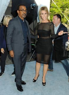 Cheryl Hines feet photo thumbnail