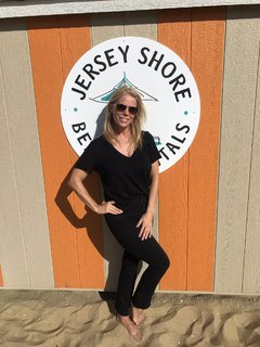 Cheryl Hines feet photo thumbnail