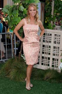 Cheryl Hines feet photo thumbnail