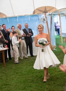 Cheryl Hines feet photo thumbnail